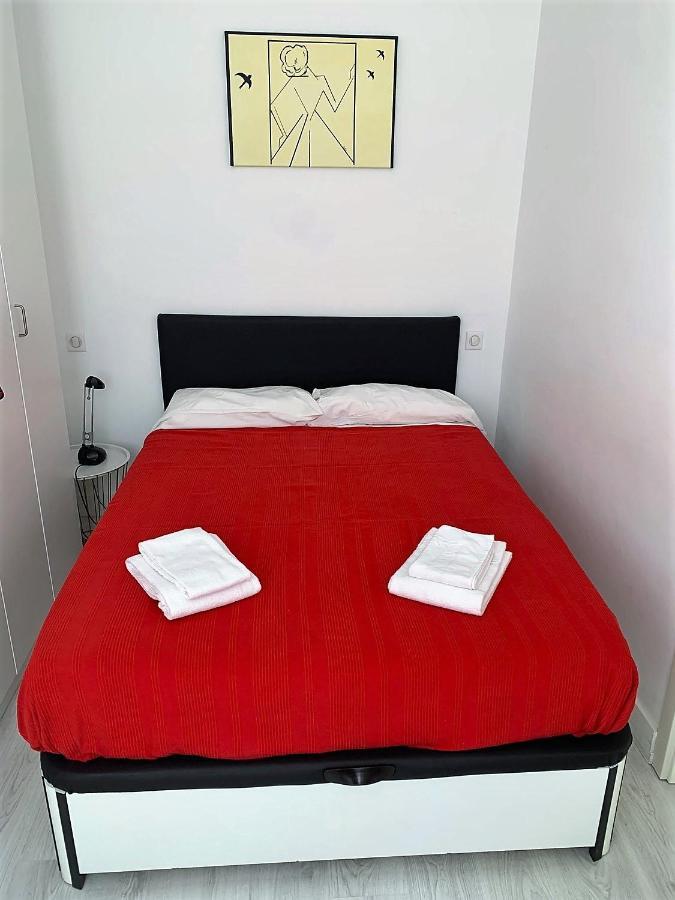 Appartement Poseidon Near Sea Νίκαια Εξωτερικό φωτογραφία