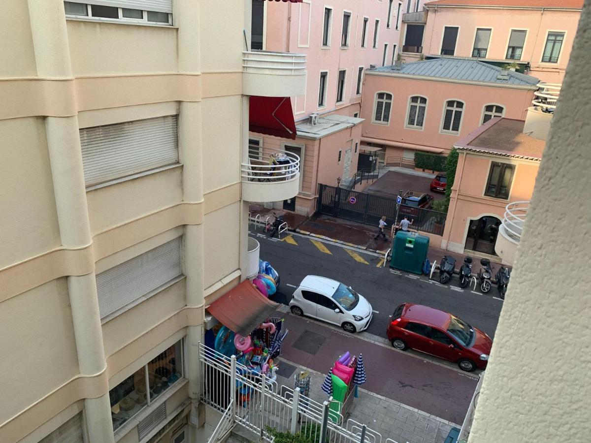 Appartement Poseidon Near Sea Νίκαια Εξωτερικό φωτογραφία
